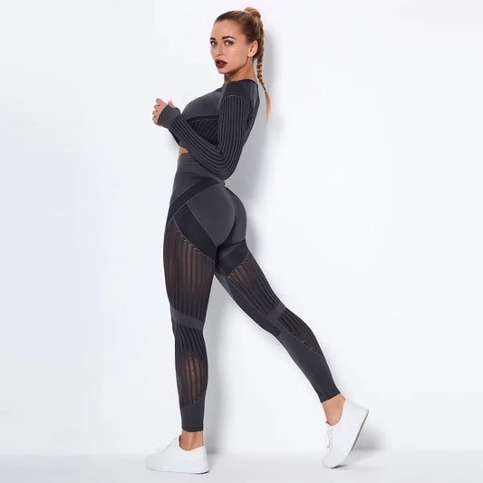 High-Performance Seamless Yoga Set for Women: High-Waisted Hip-Lifting Leggings and Long-Sleeve Crop Top Workout Ensemble