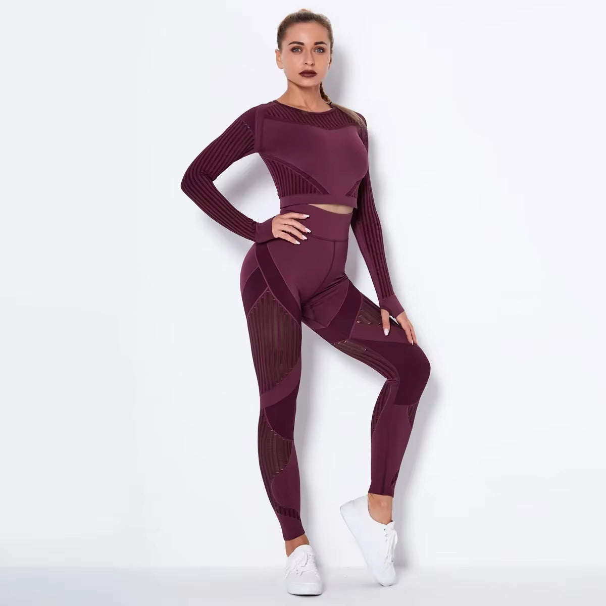 High-Performance Seamless Yoga Set for Women: High-Waisted Hip-Lifting Leggings and Long-Sleeve Crop Top Workout Ensemble